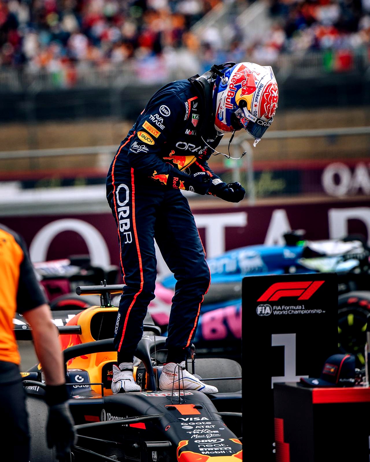 开云官方app入口-关于迈凯伦完胜红牛车队，维斯塔潘状态火热的信息