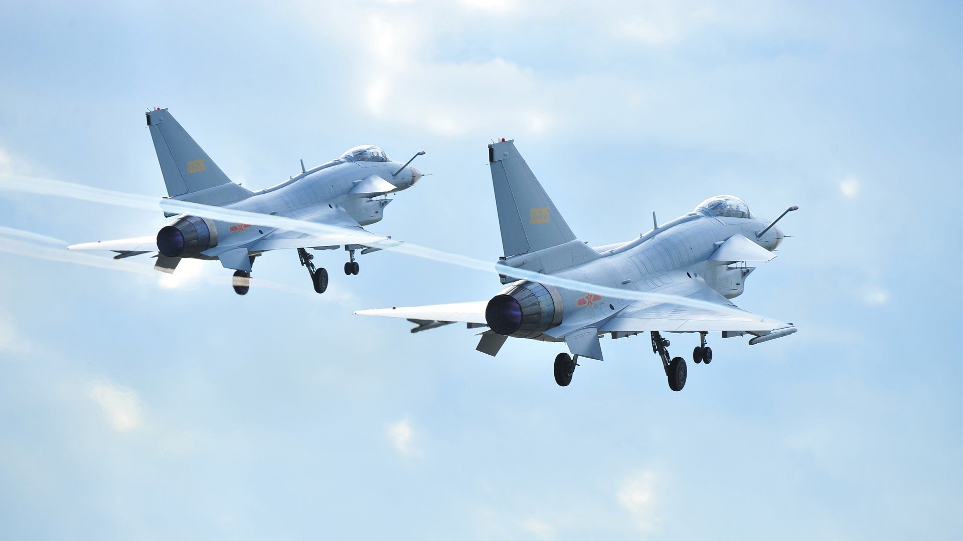 开云体育官方网站-赛场双雄记，热火速胜显团队锋芒，字母哥欧冠接管展统治之力