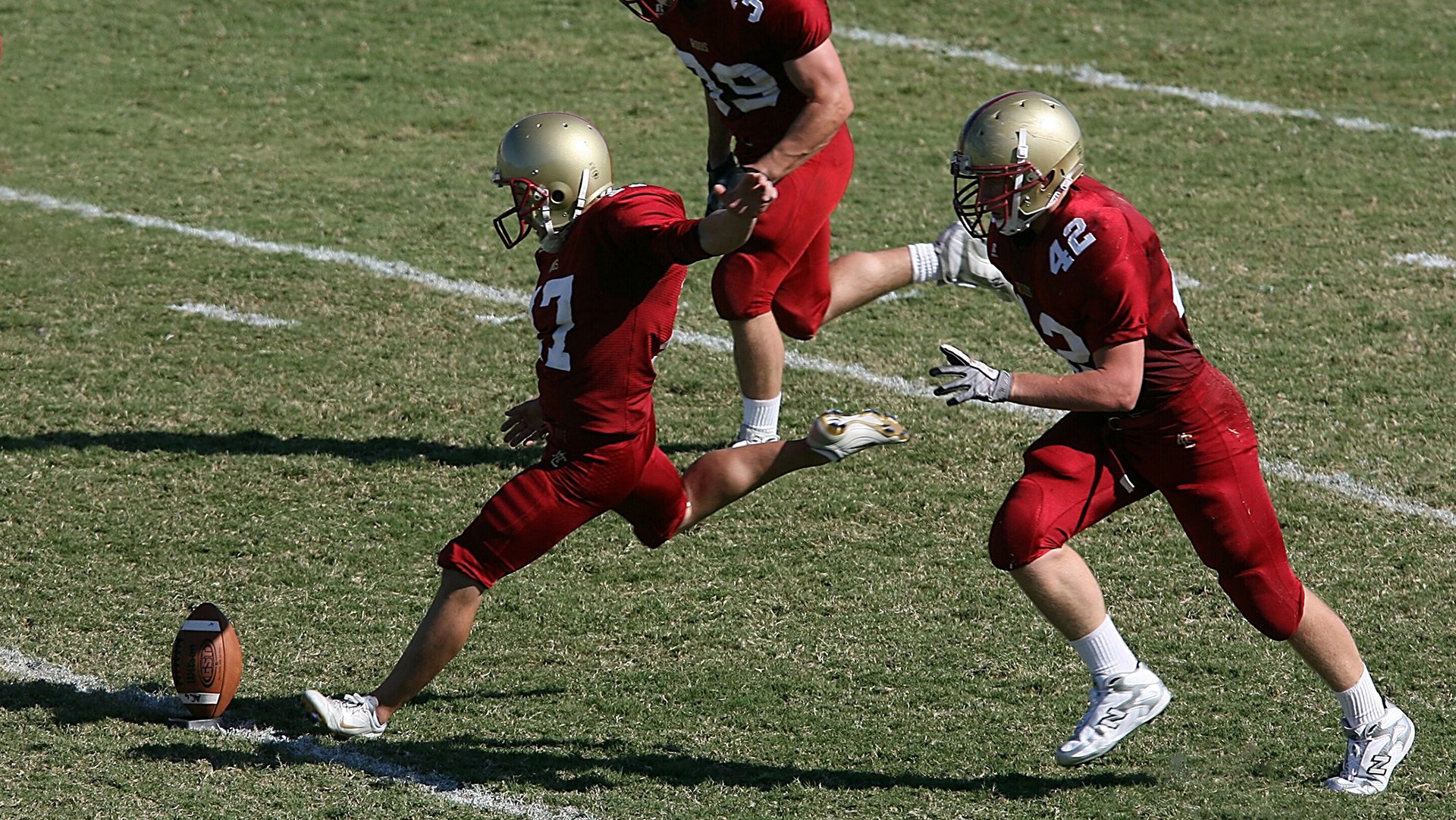 开云体育中国官网-当诺坎普的风吹过巴格达，巴萨险胜背后，奥斯梅恩的统治级启示