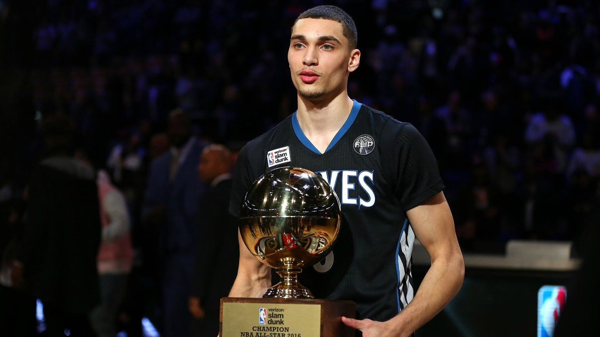 开云体育直播-孔德掌控全局，卡塔尔末节风暴带走委内瑞拉